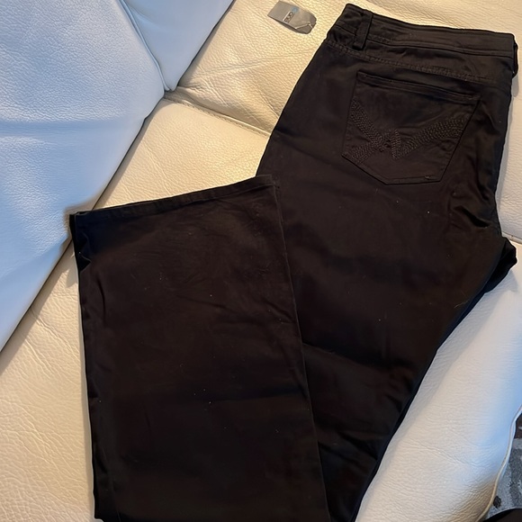 Warehouse One ladies black jeans, size 16 regular inseam 31 great stretch NWT - Picture 3 of 6